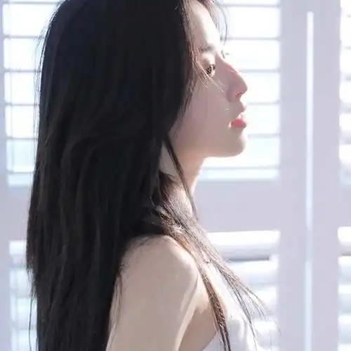 高清好看的唯美女生头像小清新侧脸图片女生头