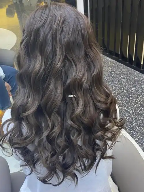 法式烫发木马卷蓬松烫发蛋卷头中长发烫发