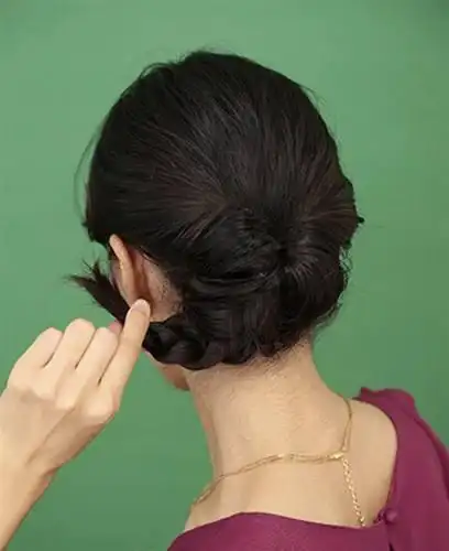 中年盘发教程图解 简单四步速成端庄女性气质 (2)