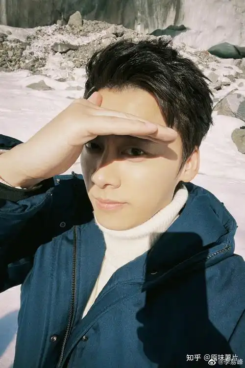 李易峰冰天雪地照片