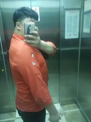 希望能给我兄弟们一些建设性的意见 没有丑男生只有不爱收拾自己的