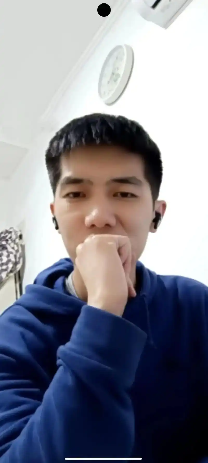 刚和小宫同学聊天说,七夕的时候在朋友圈发我男朋友的这些照片, - 抖