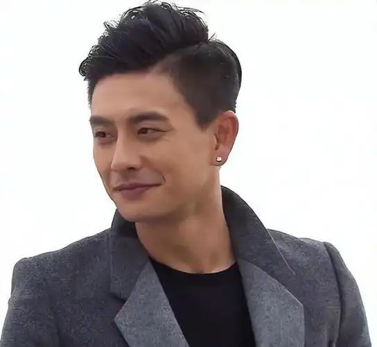 tvb五小生都是"假冻龄",黄宗泽满脸褶子,陈键锋越来越肿|tvb|吴卓羲