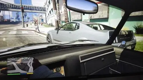 很担心又苦练的机会少,所以就用gta5模拟,而且gta5这次还加了第一人称