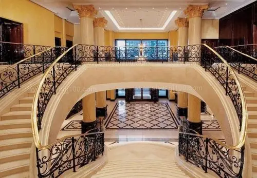 双楼梯别墅别墅双楼梯的设计方案