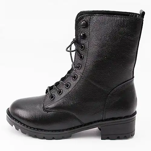 37码女士黑色低跟保暖加绒短靴帅气军靴马丁靴c33