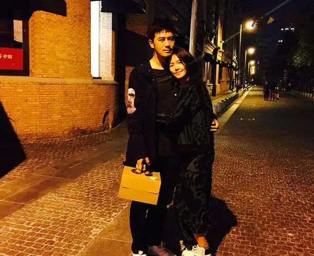 谭维维的吸毒男友:家暴疑云与两人感情内幕揭秘