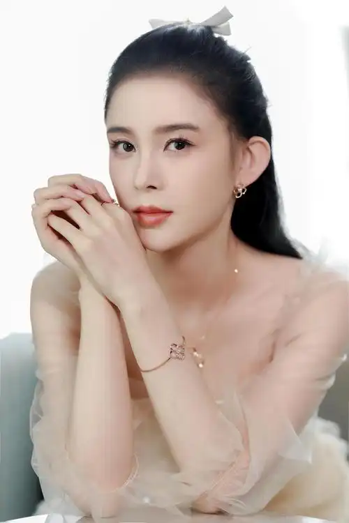 另外,网友也替窦骁想好了如何得体回复赵樱子,比如"