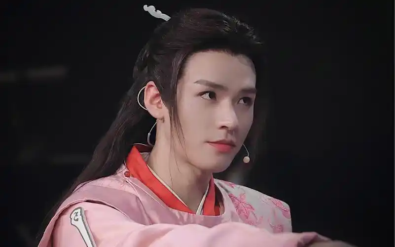 【叶温】老怪物和小蠢货的后台互动 叶白衣 x 温客行_哔哩哔哩_bili