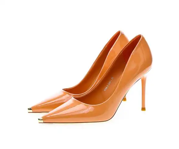 接吻猫kisscat欧美金属尖头高跟鞋女2022年春季桔色百搭性感名媛风