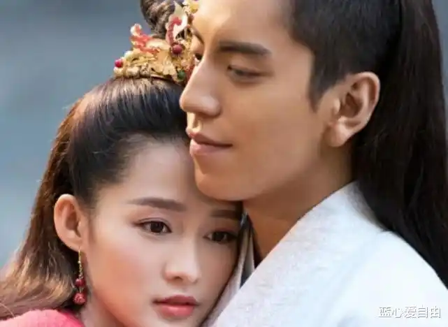 李沁和邓伦,王大陆,肖战,秦昊搭档,哪个cp你最爱?