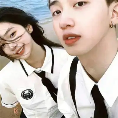 双人高清白色系情侣头像真人图片