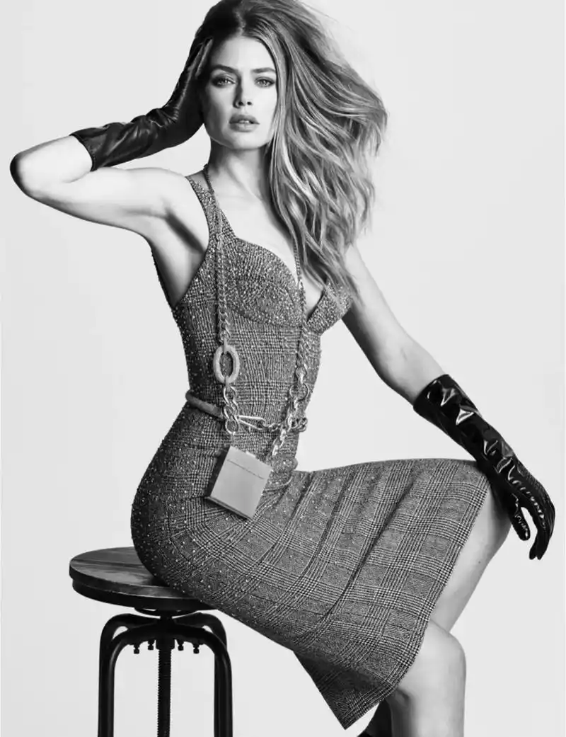 欧美风时尚杂志封面 黑白系性感视觉大片.#黑白系 #杂志风  - 抖音