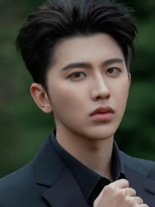 蔡徐坤代言tagheuer泰格豪雅##钟表与奇迹2023