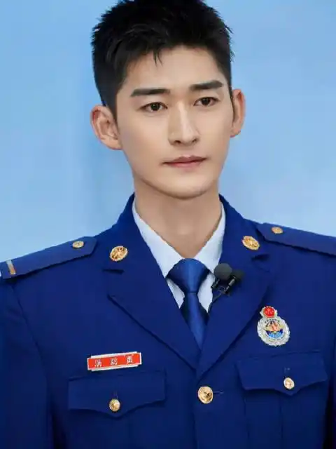 张翰在逃热血番男主