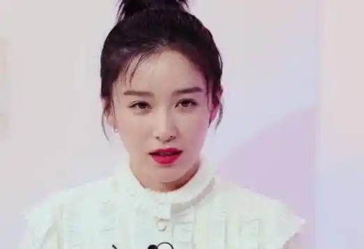 娱乐圈太现实:给陈伟霆打电话不接,给张子枫发微信却早已被删_阚清子