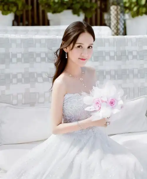 陈乔恩唯美养眼婚纱写真高清图片