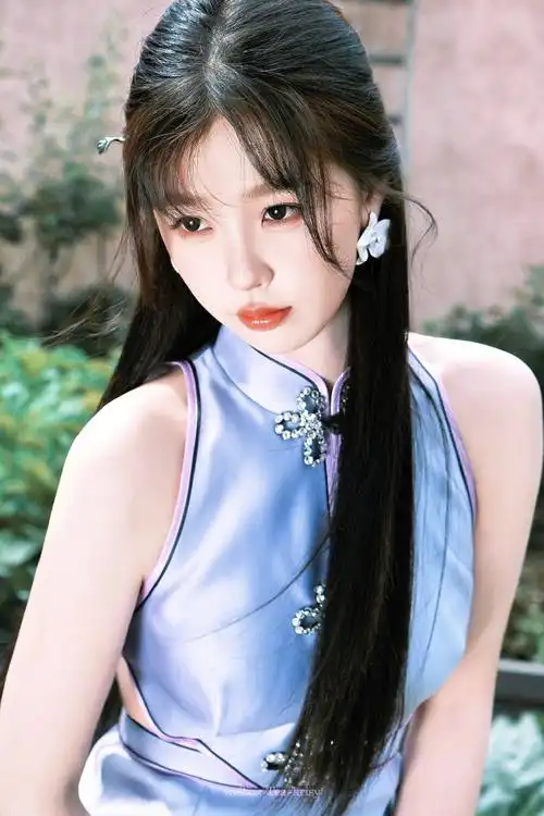 虞书欣030495    更新壁纸～  #虞书欣温婉国风