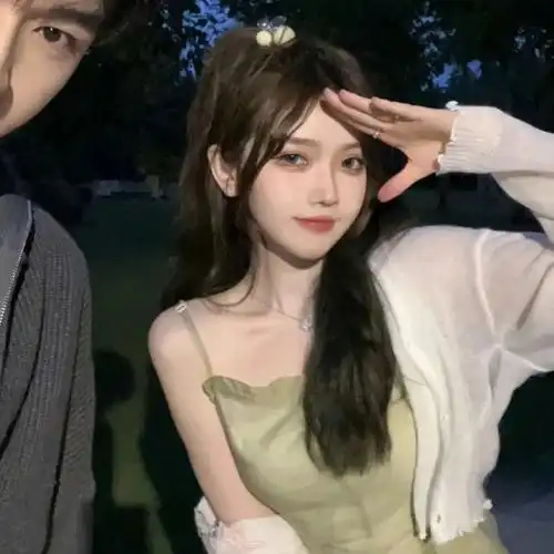 情侣头像|真人超甜情头|情种|风烟|荒野_网易订阅