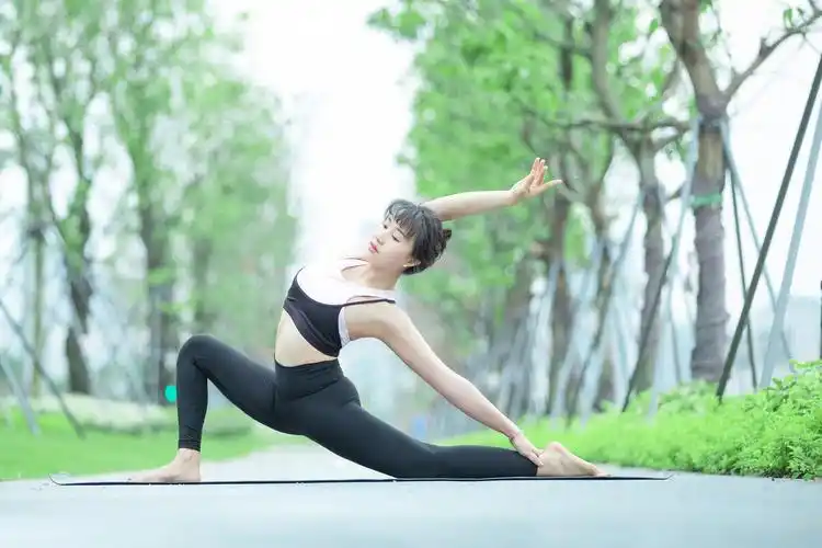 宋宋yoga - 图虫