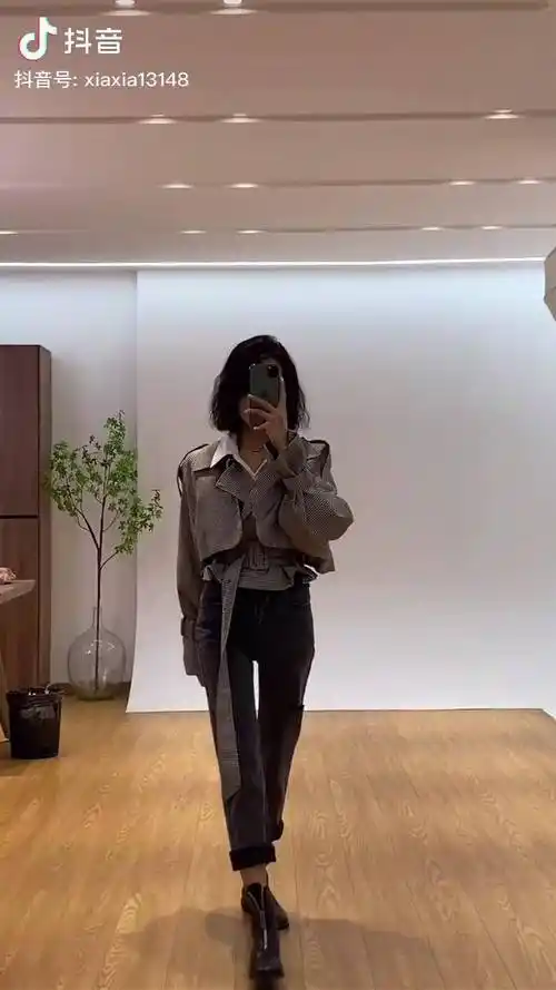 烟管裤四面高弹 三个色 百搭 身高158体重80斤