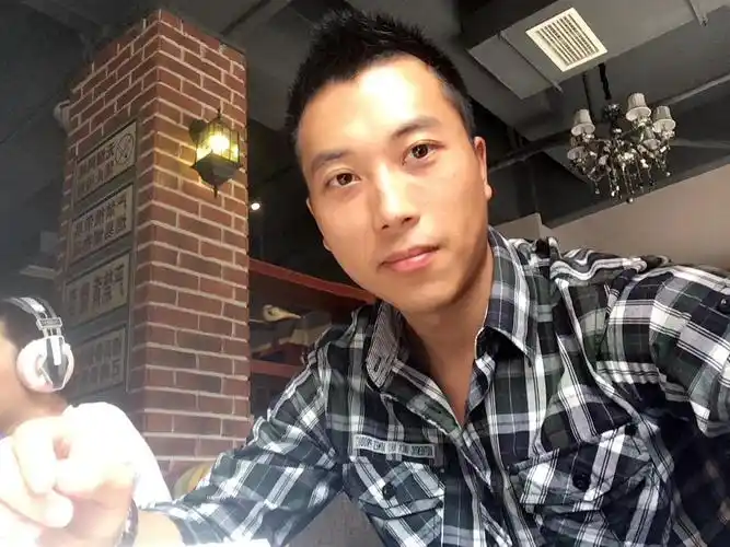 30岁未婚男征婚照片(id:96162518)_四川泸州征婚交友_珍爱网