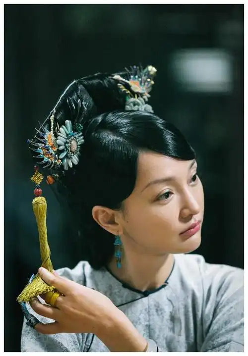 周迅揭露如懿传尴尬真相指责涉及违规用语震惊网友