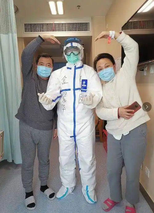 今年27岁的金晨华是江阴市人民医院敔山湾院区手术室的护士,他曾分别