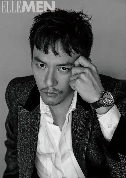 "要我主动笑是很难的" 张震ellemen8月封面