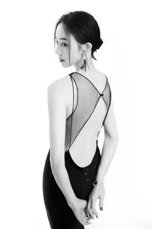 台湾第一美腿张钧甯写真大图赏析12