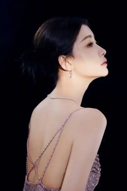 美女图——孙怡