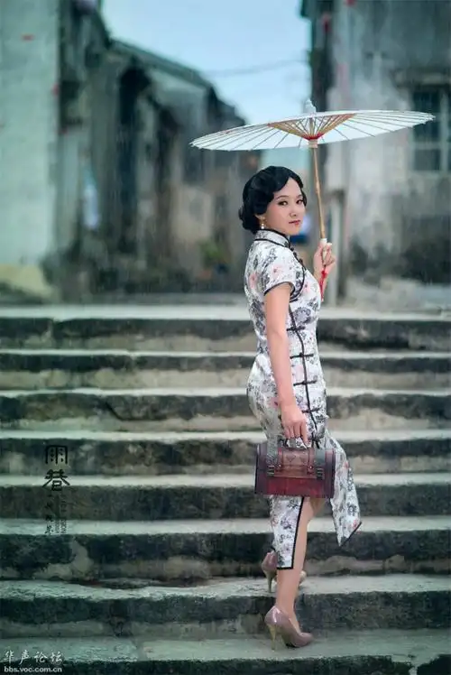 引用==雨巷==【旗袍风韵美女素材】