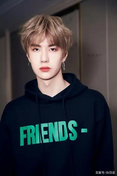 侧脸比正面好看的明星,王一博绝对是第一个!