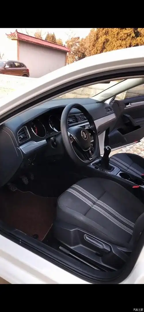 近距离感受大众凌渡的内饰