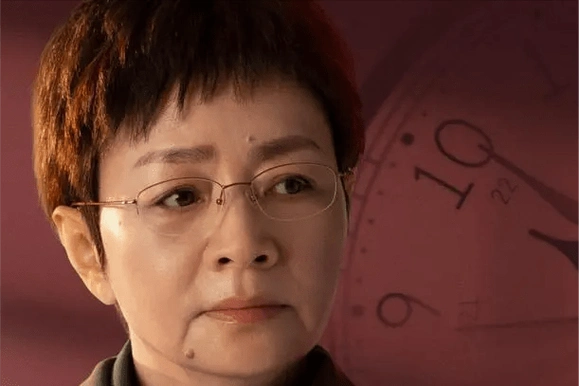 仅播1集,拿下飙升榜第1,我断言,宋丹丹的人生新剧将会火遍全国_家庭