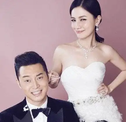 【图】深扒沙溢老婆个人资料 揭秘胡可艰辛成长过程