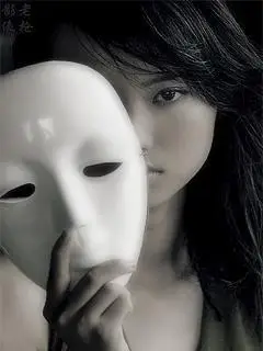 求一个qq头像,戴面具的女人,最好是半边,或者做出拿下来的动作,要神秘