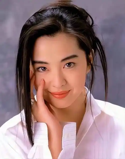 56岁王祖贤近照曝光,判若两人:不婚退圈18年,她怎么成这样了_策划