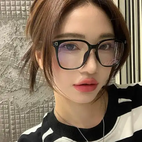 黑色大框眼镜蓝光ins素颜神器方框大脸显瘦防蓝光镜