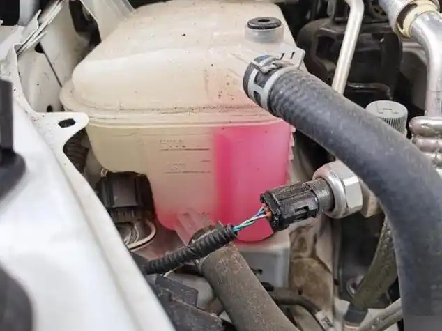 丰田卡罗拉添加什么防冻液,卡罗拉需要多少防冻液