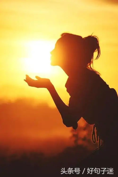 致青春的句子唯美伤感(青春忧伤唯美意境句子)