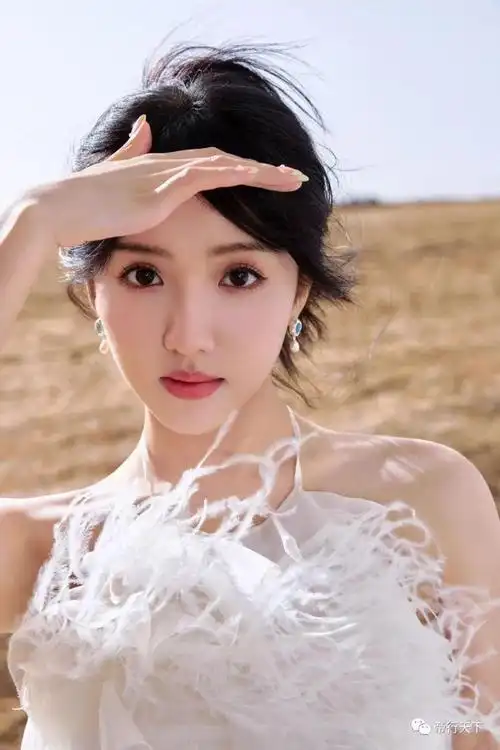 国内美女白玉一样美丽