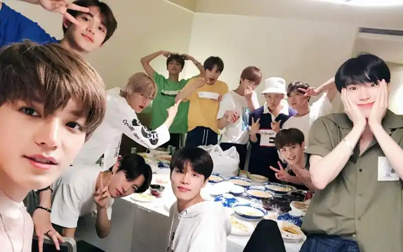 nct极圈合照打破尴尬关系建议你们抽签直播