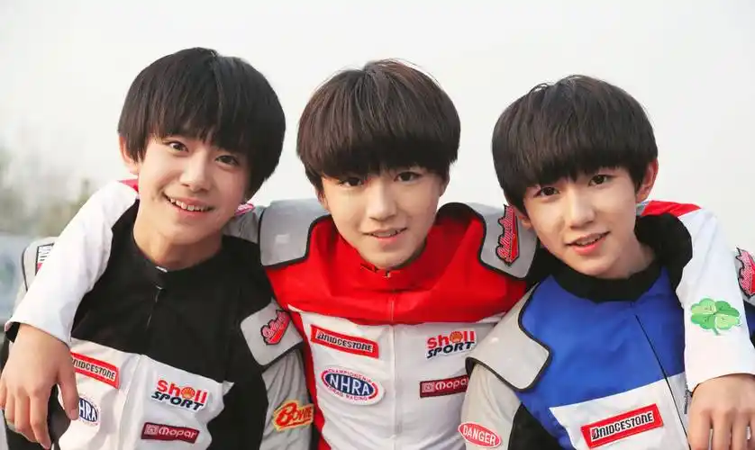 tfboys三人中,为何当时走红的只有易烊千玺?_王源_王俊凯_成功