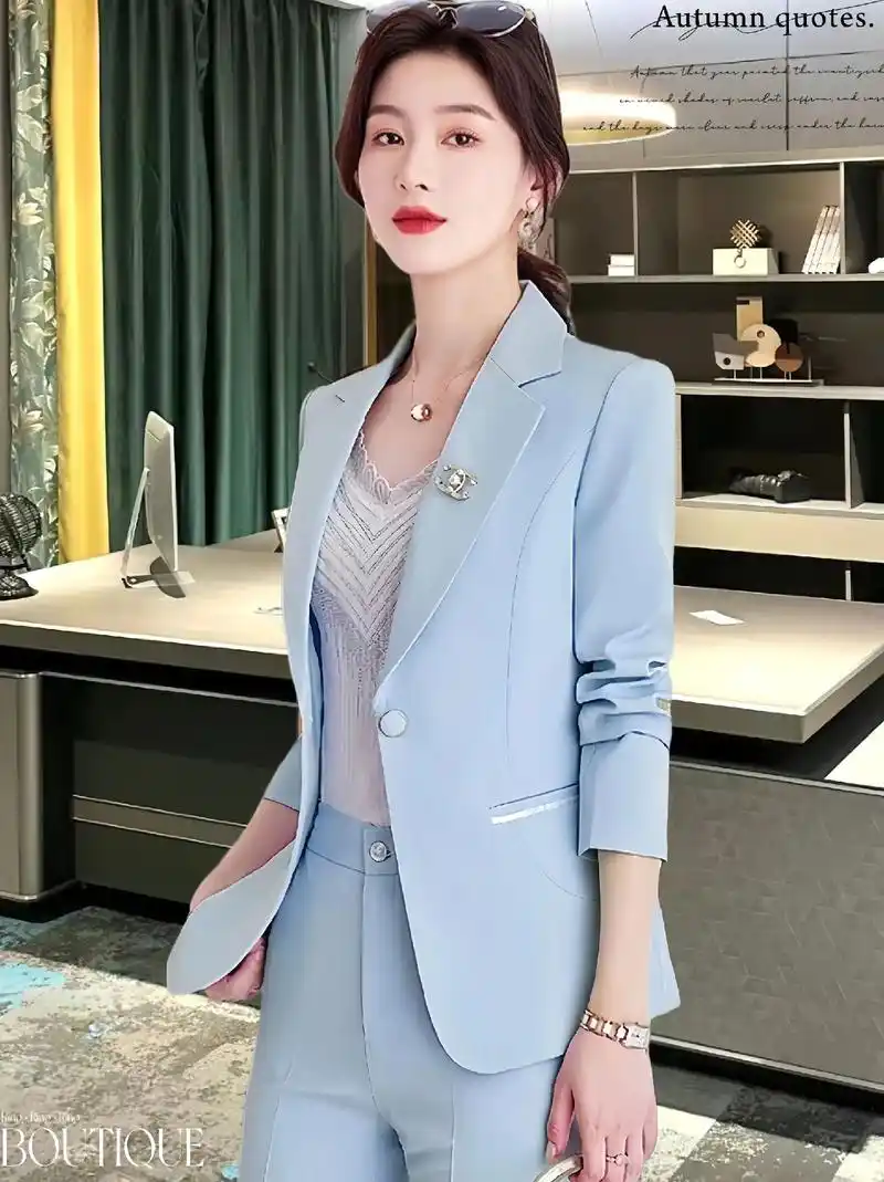 一款低调又很引人注目的西装!