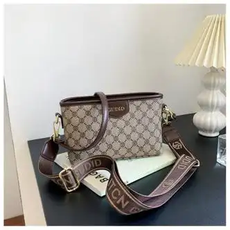 onevan官方酷驰酷奇双g家女包秋冬韩版印花手提小方包女单肩包大容量