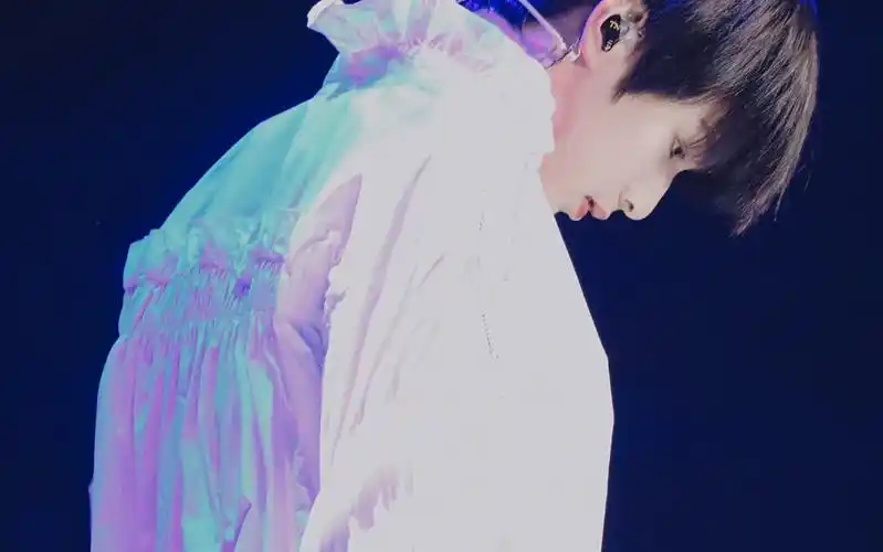 刘耀文 tf家族音乐会重逢