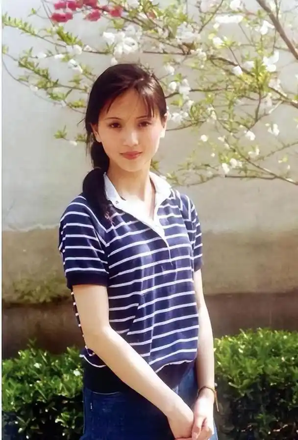 "江南第一美女"陶慧敏:拍戏从不接吻戏,当红时选择嫁给初恋