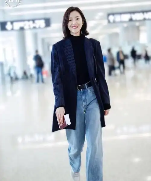 刘雯穿搭火了!五套"素人"搭配,肯定有你喜欢的