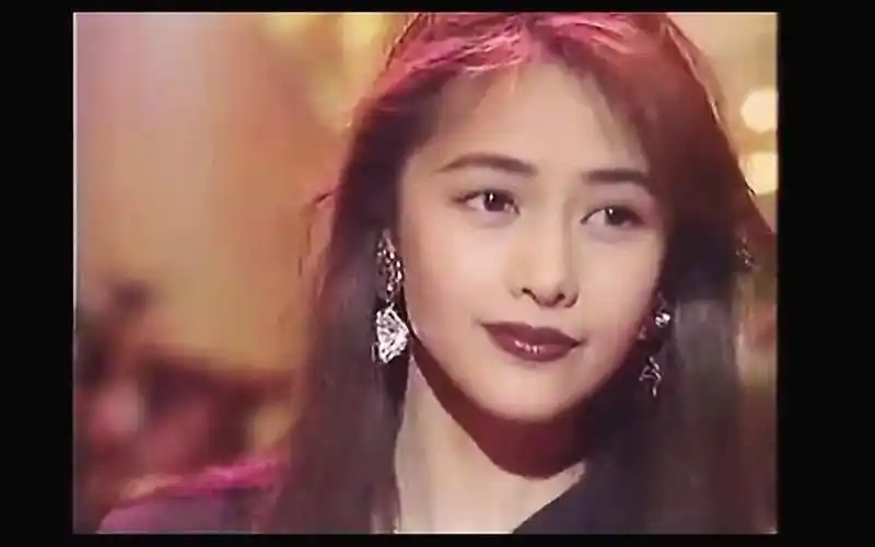 【年轻时真的神颜】工藤静香单曲销量top42,日本乐坛上璀璨的明珠
